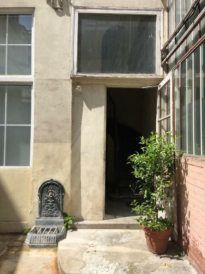 Maisonnette Studio Sur Cour París Exterior foto