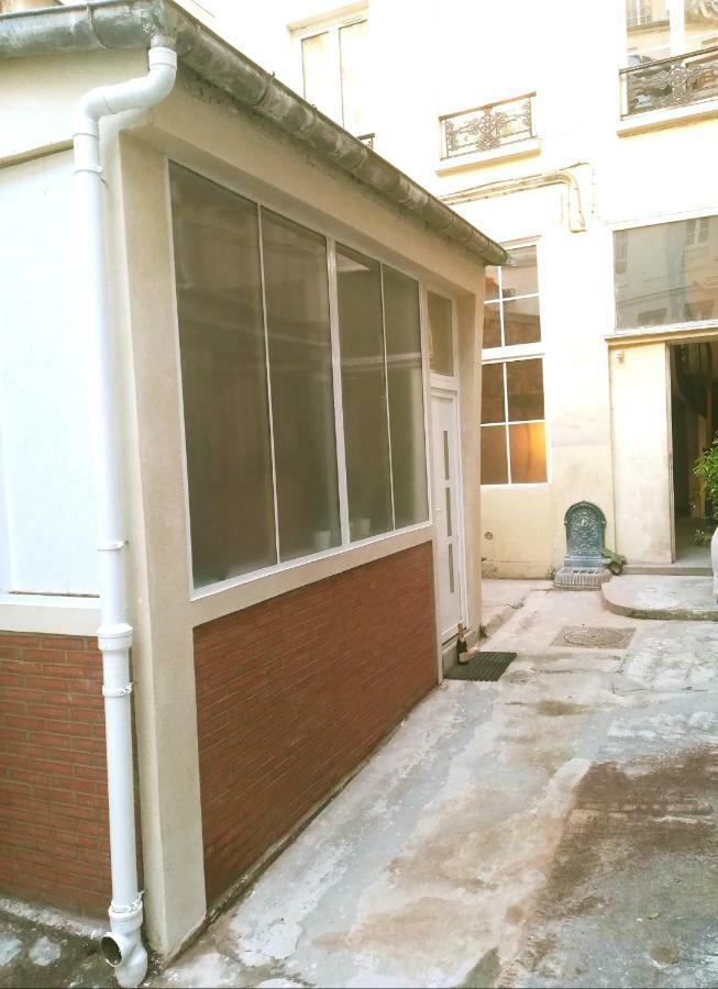 Maisonnette Studio Sur Cour París Exterior foto